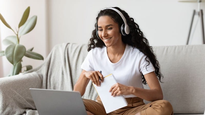 Student completing the Sleep Well Coach Training self-study programme online, building skills to support better sleep.